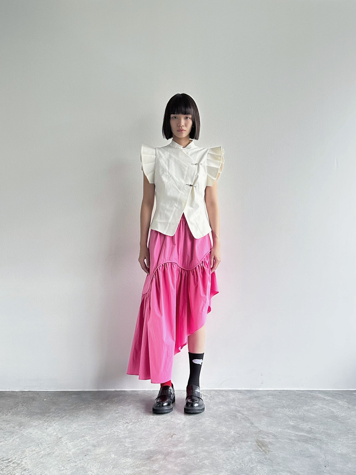 NOIZ N4SK2 High-Waisted Wavy Asymmetrical Skirt