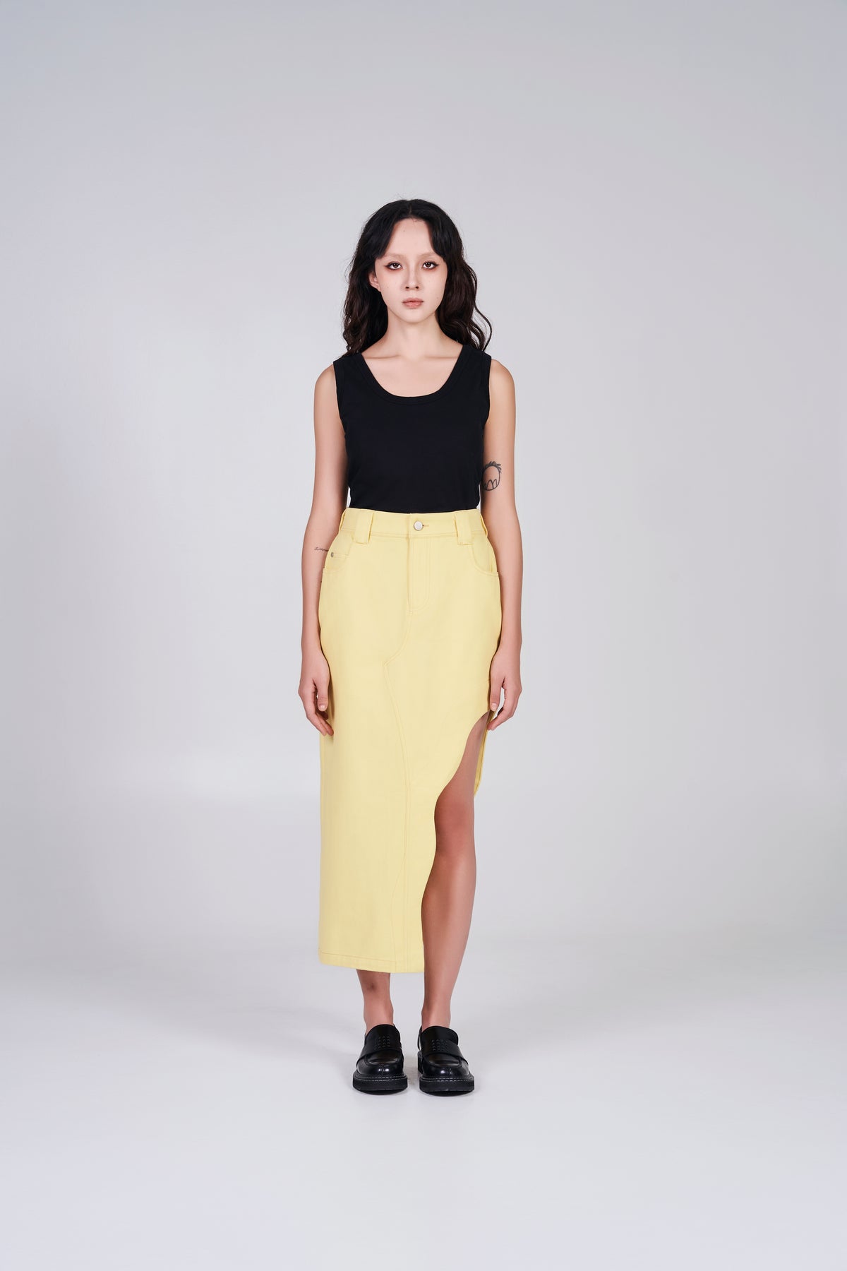 NOIZ N4SK1 Wavy Asymmetrical Denim Skirt