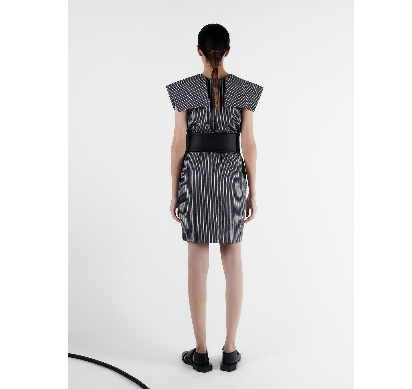 AMAP Op. 1 Minimalistic Square Collar Dress